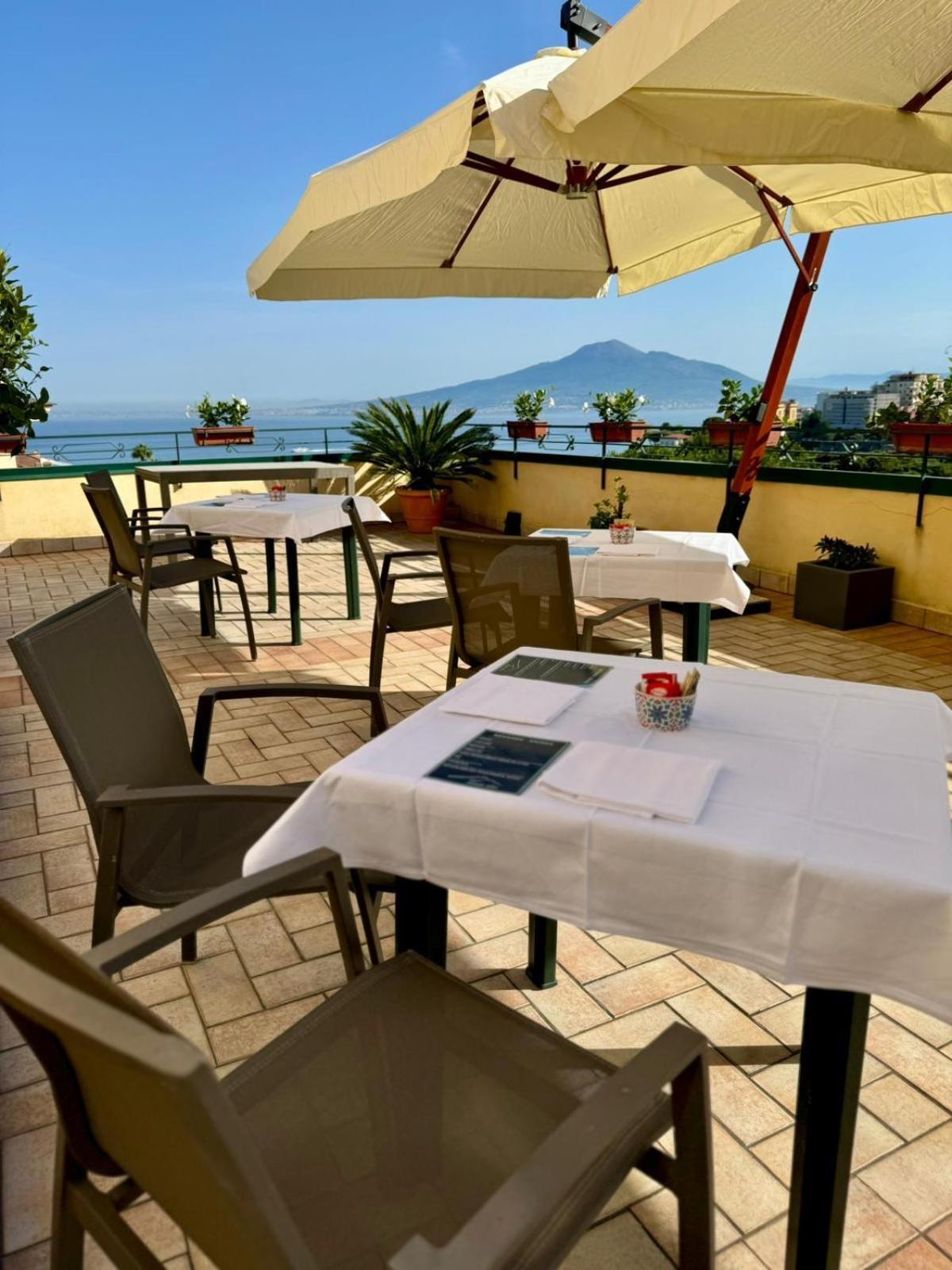 Vesuvio View Bed & Breakfast Вико Екуензе Екстериор снимка