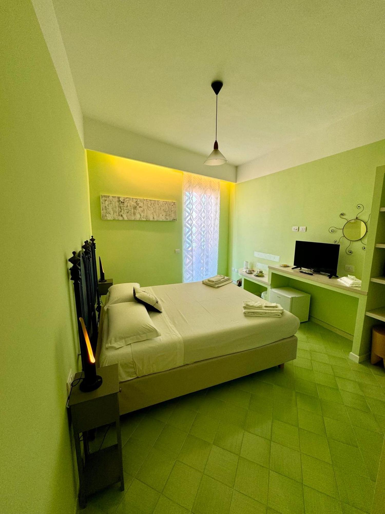Vesuvio View Bed & Breakfast Вико Екуензе Екстериор снимка