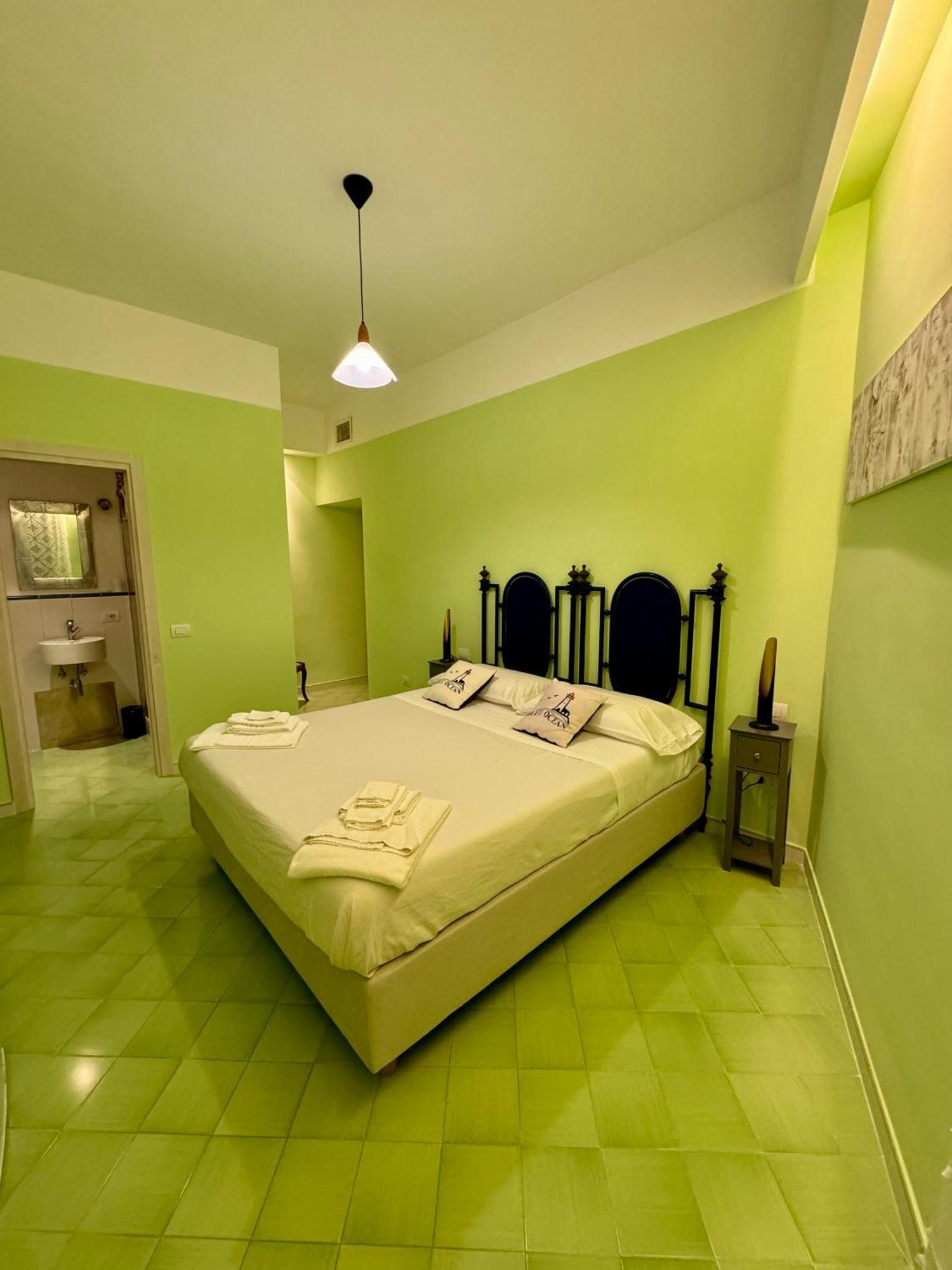 Vesuvio View Bed & Breakfast Вико Екуензе Екстериор снимка