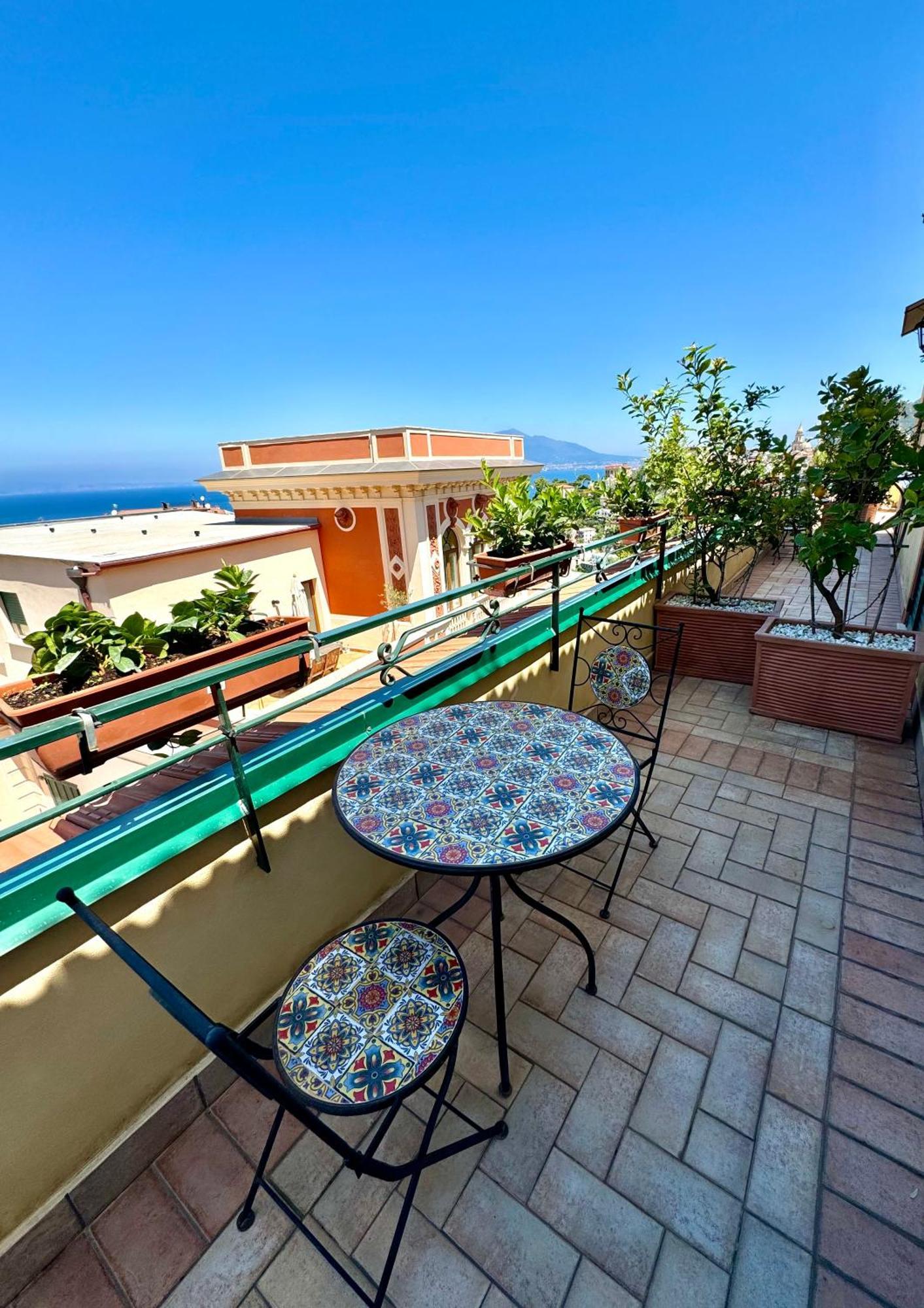 Vesuvio View Bed & Breakfast Вико Екуензе Екстериор снимка