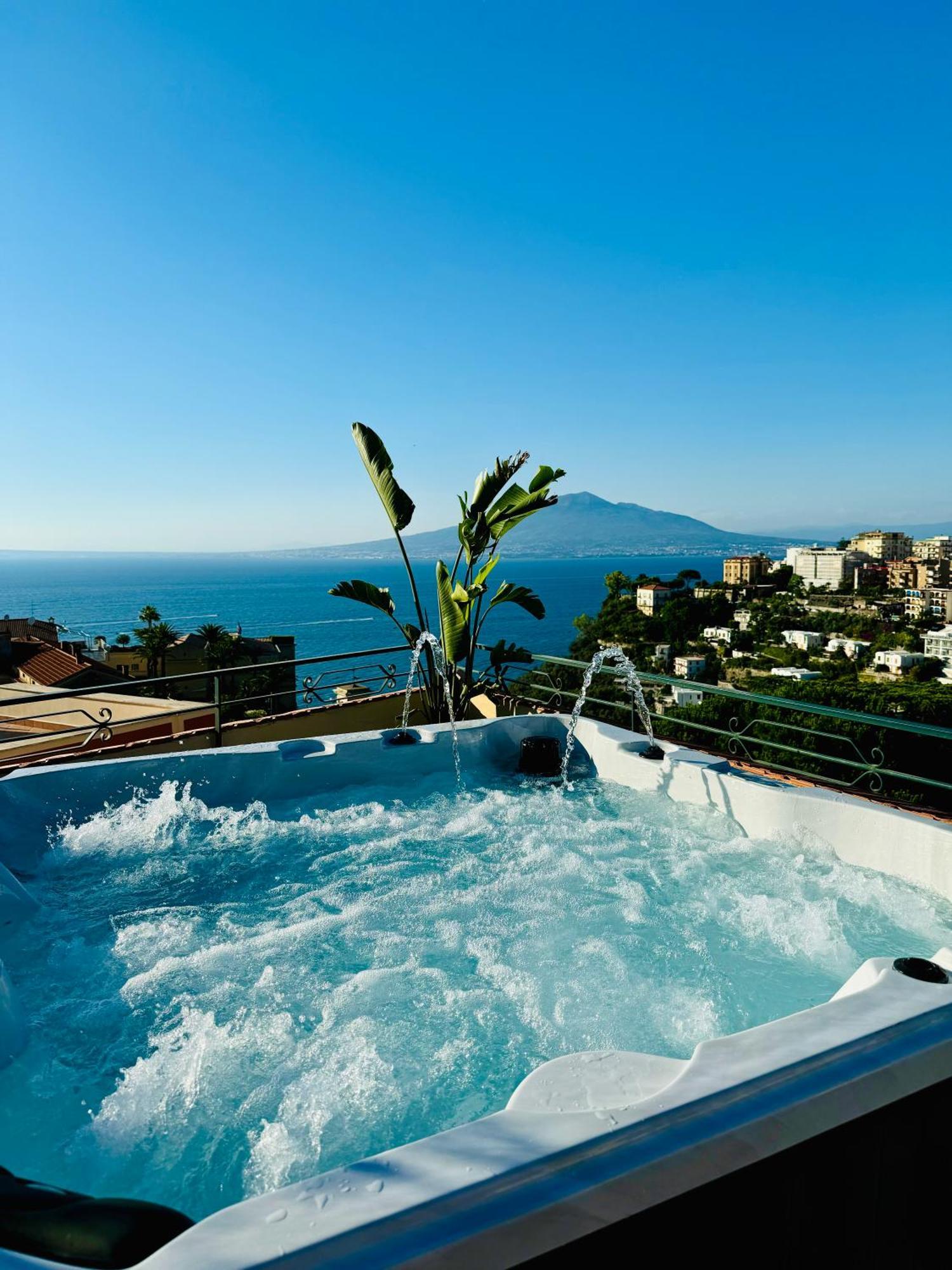 Vesuvio View Bed & Breakfast Вико Екуензе Екстериор снимка