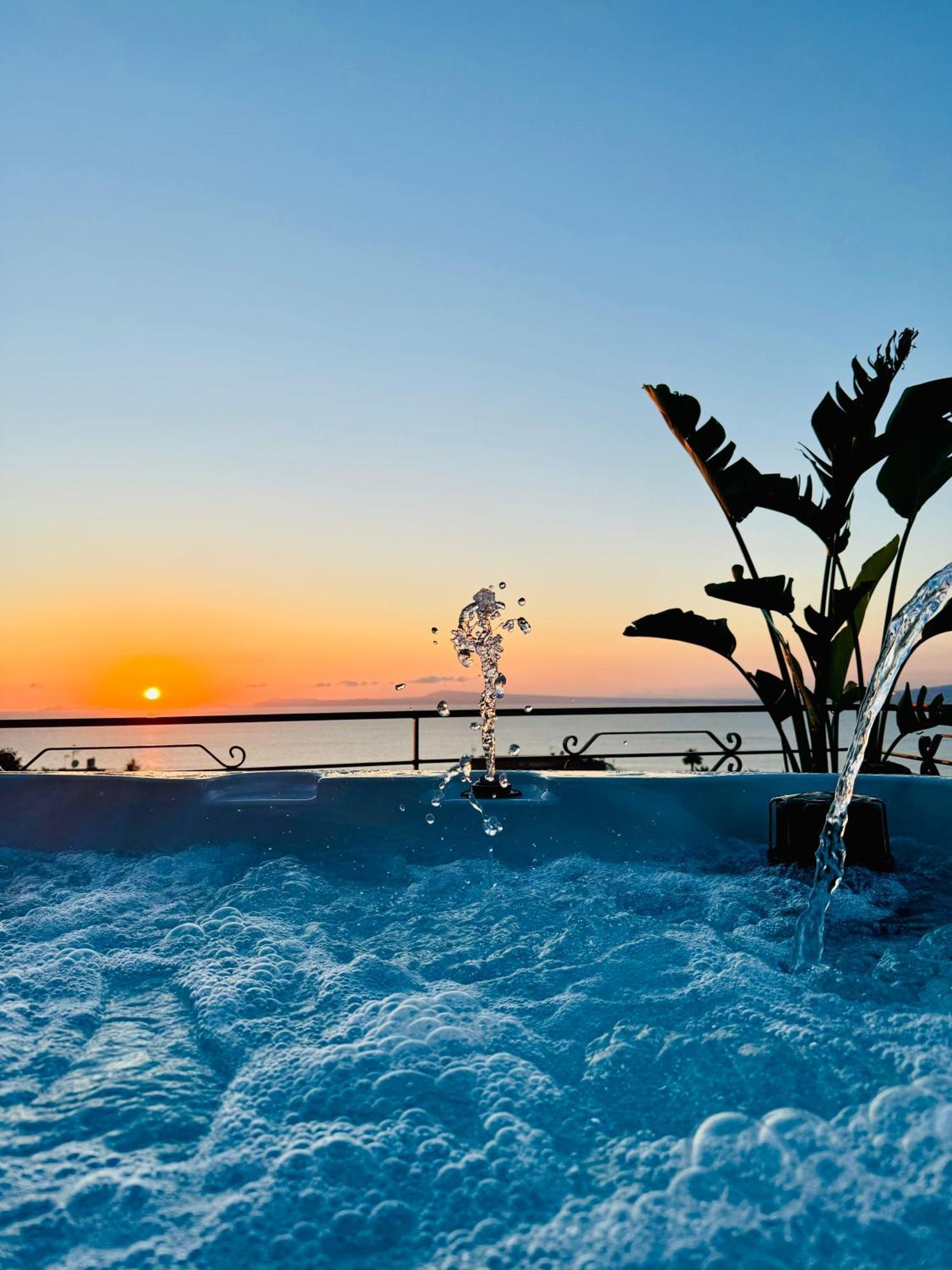 Vesuvio View Bed & Breakfast Вико Екуензе Екстериор снимка