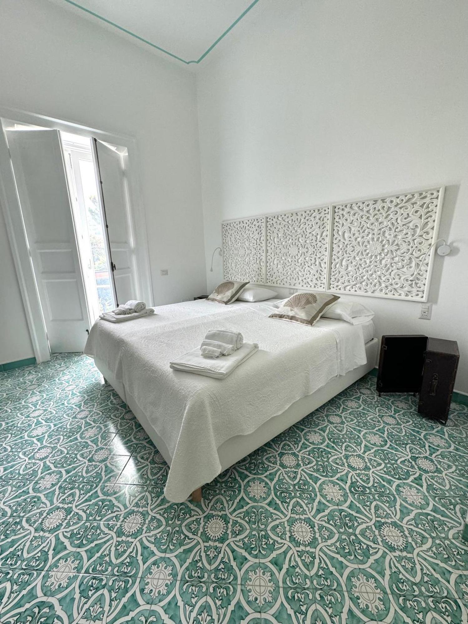 Vesuvio View Bed & Breakfast Вико Екуензе Екстериор снимка